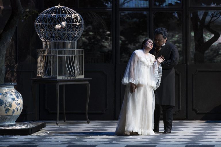 La traviata regia di Sofia Coppola 2026_Ermonela Jaho(Violetta), Amartuvshin Enkhbat(Giorgio Germont)_ph Fabrizio Sansoni-Teatro dell’Opera di Roma_2588